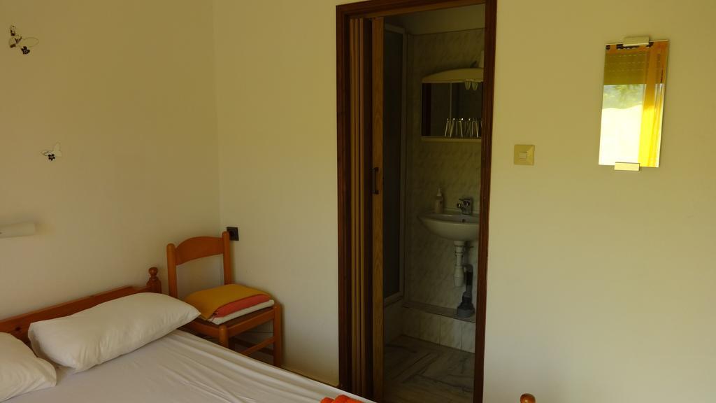 Paradies Ano Polidhendrion Номер фото